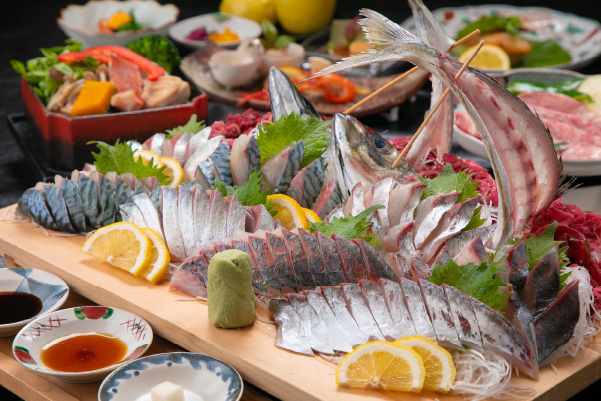 Including horse mackerel and mackerel sashimi